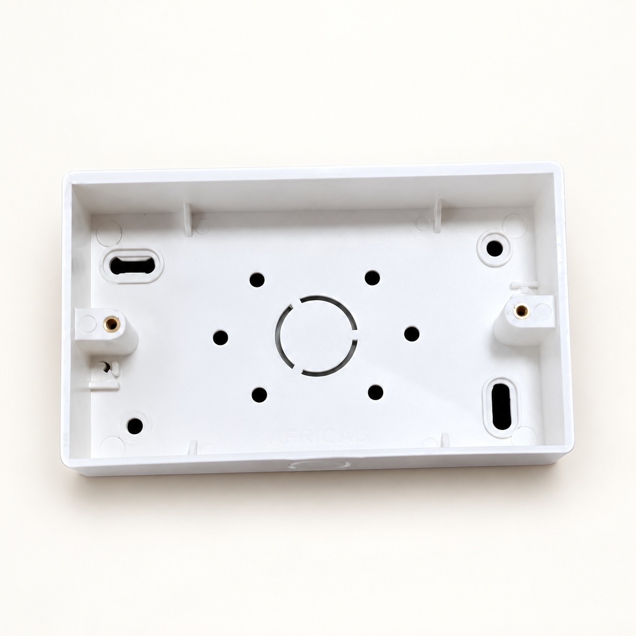 Africab Surface Box 3X6 — picha ya katalogi